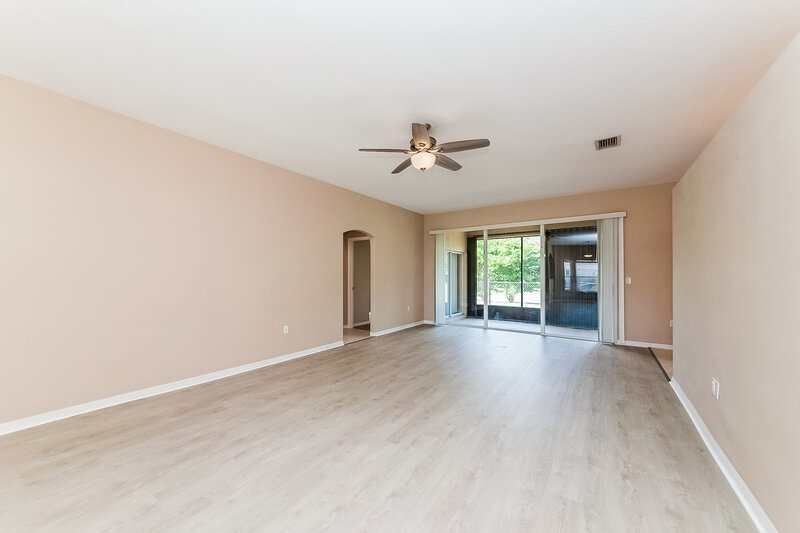 2,325/Mo, 3027 58th Ter E Bradenton, FL 34203 Living Room View