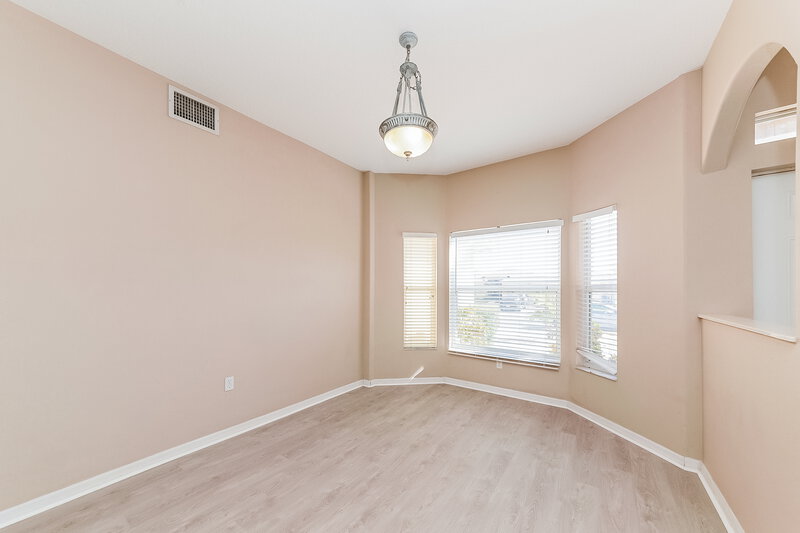 2,325/Mo, 3027 58th Ter E Bradenton, FL 34203 Dining Room View