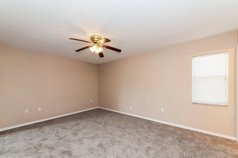 2,325/Mo, 3027 58th Ter E Bradenton, FL 34203 Main Bedroom View