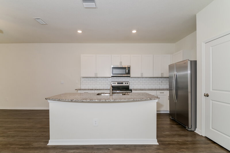 2,295/Mo, 3038 Intrepid Ave Sarasota, FL 34232 Kitchen View 2