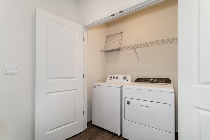 2,700/Mo, 5029 Wings Way Sarasota, FL 34232 Laundry Room View