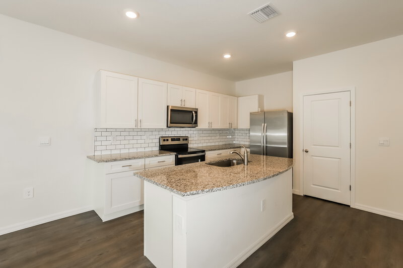 2,295/Mo, 3049 Intrepid Ave Sarasota, FL 34232 Kitchen View 2