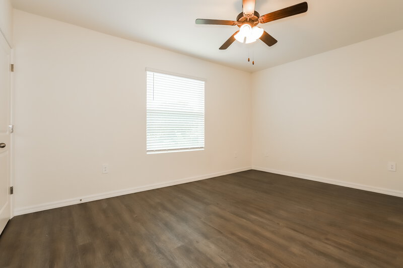 2,295/Mo, 3049 Intrepid Ave Sarasota, FL 34232 Main Bedroom View