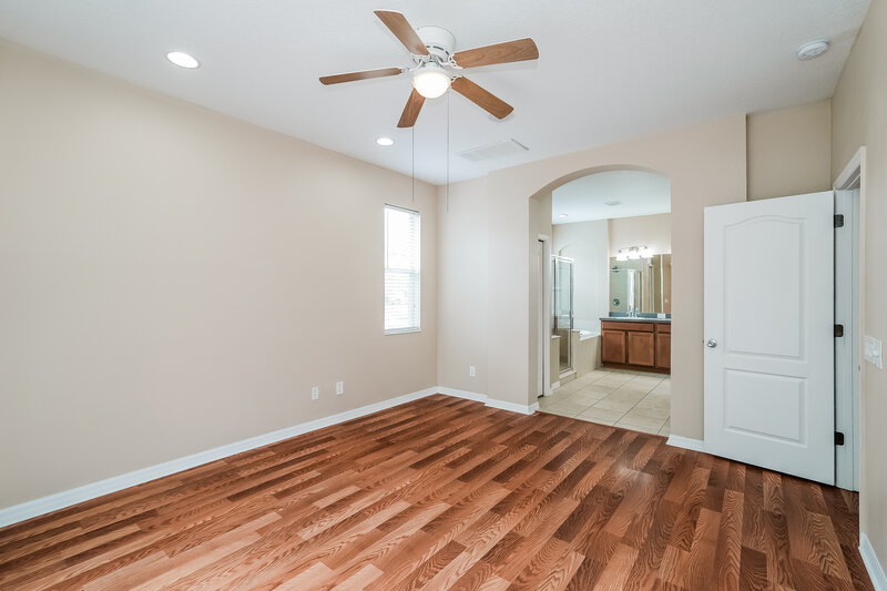 2,520/Mo, 3523 101st Ave E Parrish, FL 34219 Main Bedroom View 2