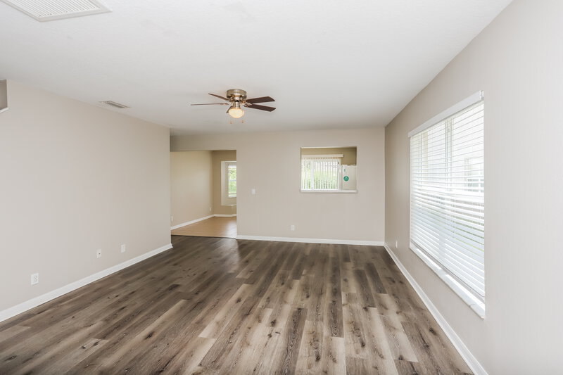 2,195/Mo, 4150 Day Bridge Pl Ellenton, FL 34222 Living Room View 2