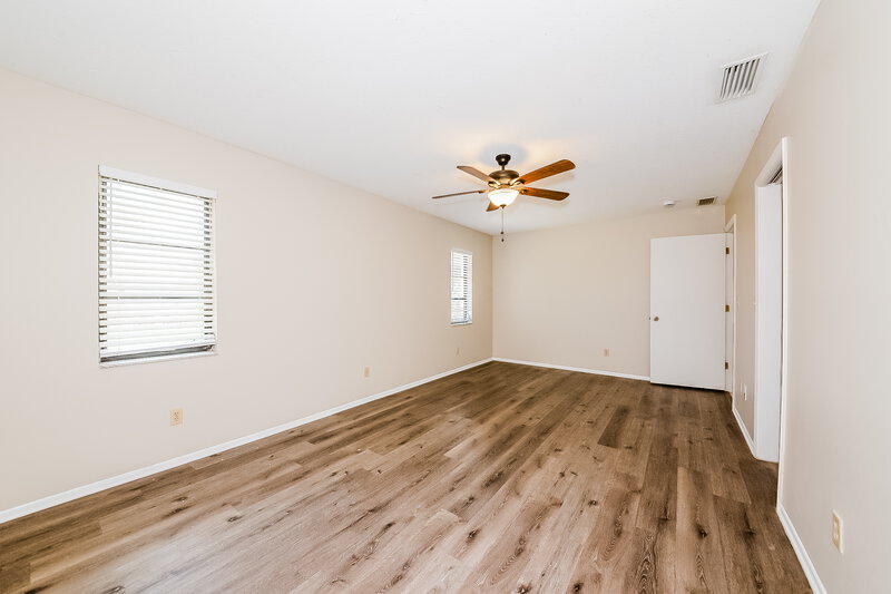 1,785/Mo, 330 Southland Rd Venice, FL 34293 Main Bedroom View 2