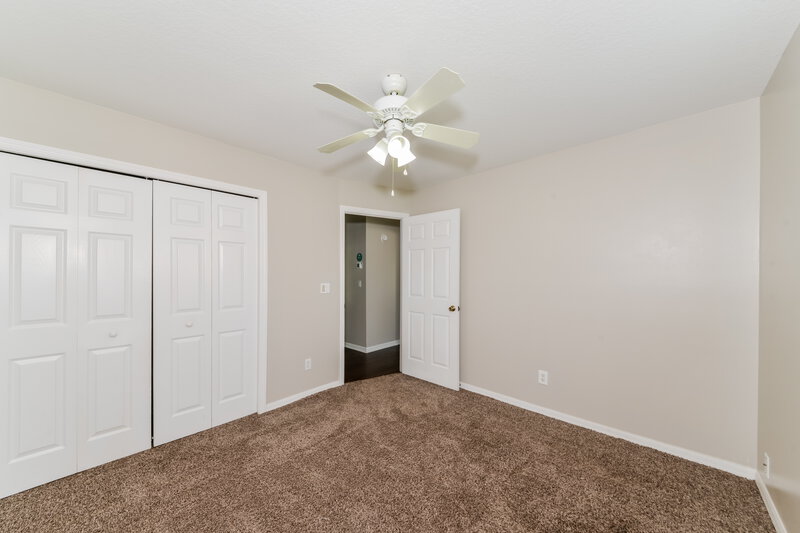 2,255/Mo, 6002 60th St E Palmetto, FL 34221 Bedroom View