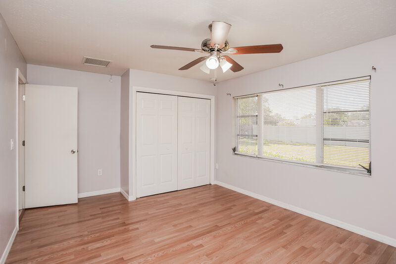 2,295/Mo, 4542 Charing Cross Rd Sarasota, FL 34241 Bedroom View 2