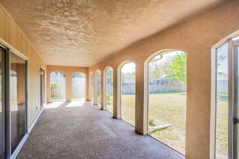 2,295/Mo, 4542 Charing Cross Rd Sarasota, FL 34241 Porch View