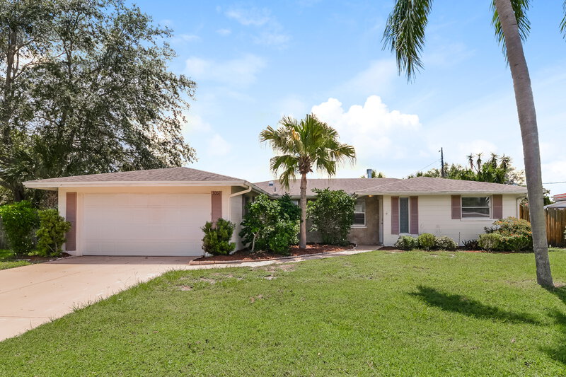 2,410/Mo, 3060 Goldenrod St Sarasota, FL 34239 External View