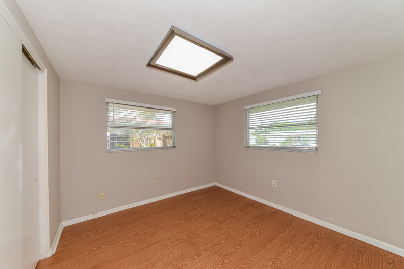 2,410/Mo, 3060 Goldenrod St Sarasota, FL 34239 Bedroom View