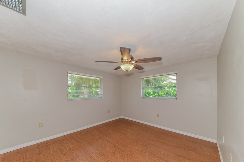 2,410/Mo, 3060 Goldenrod St Sarasota, FL 34239 Bedroom View 2