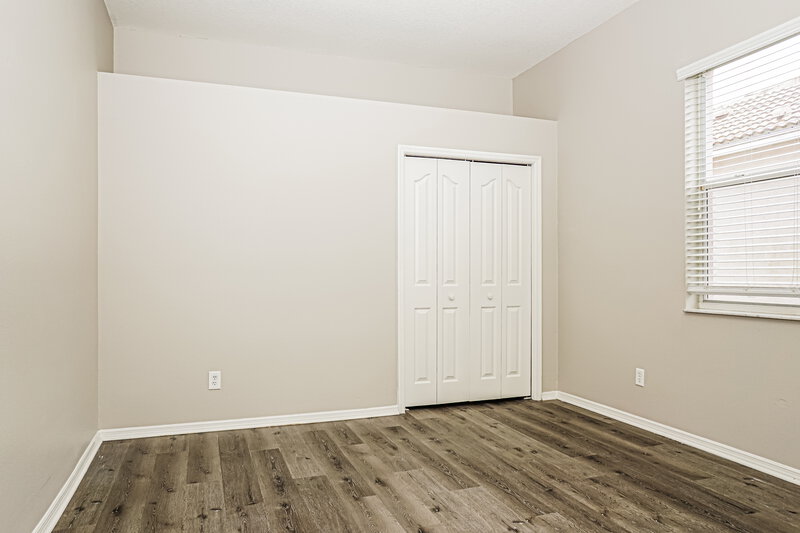 2,355/Mo, 3712 72nd Avenue Cir E Sarasota, FL 34243 Bedroom View