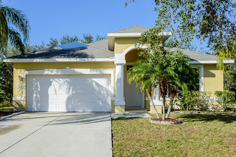 2,305/Mo, 12414 24th St E Parrish, FL 34219 External View
