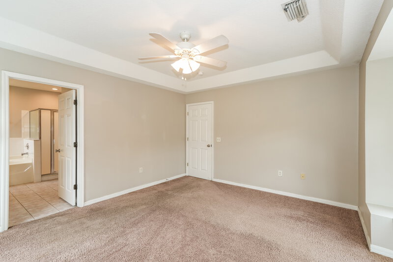 2,915/Mo, 7209 48th Ave E Palmetto, FL 34221 Main Bedroom View 2