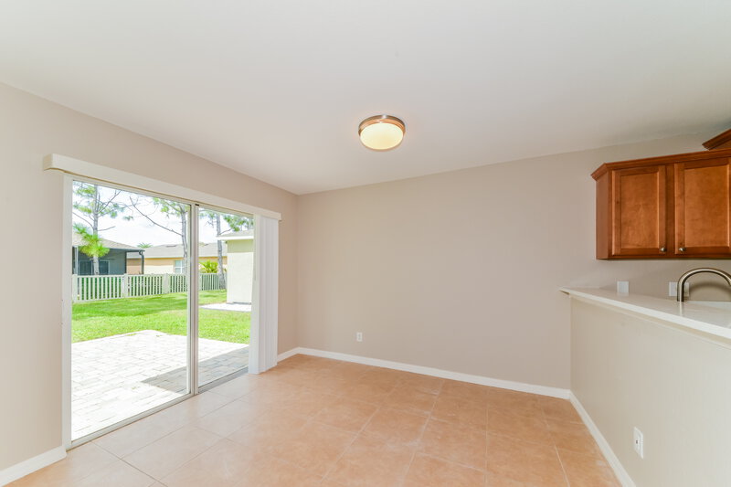 2,895/Mo, 11711 Tempest Harbor Loop Venice, FL 34292 Dining Room View