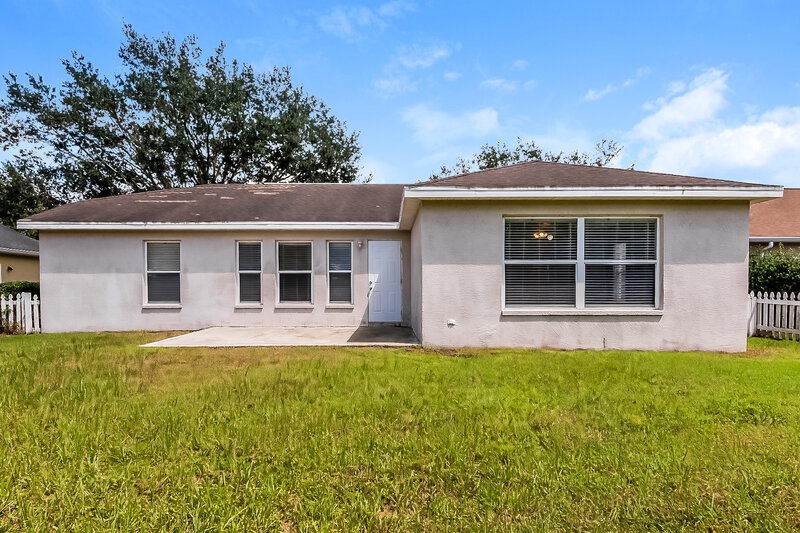 2,000/Mo, 320 116th St E Bradenton, FL 34212 Rear View