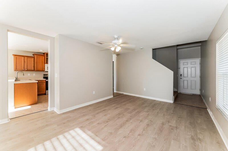 2,180/Mo, 7110 Chatum Light Run Bradenton, FL 34212 Dining Room View 2