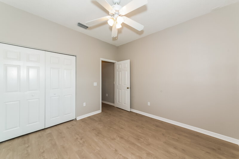 2,565/Mo, 944 Springwood Cir Bradenton, FL 34212 Bedroom View 2