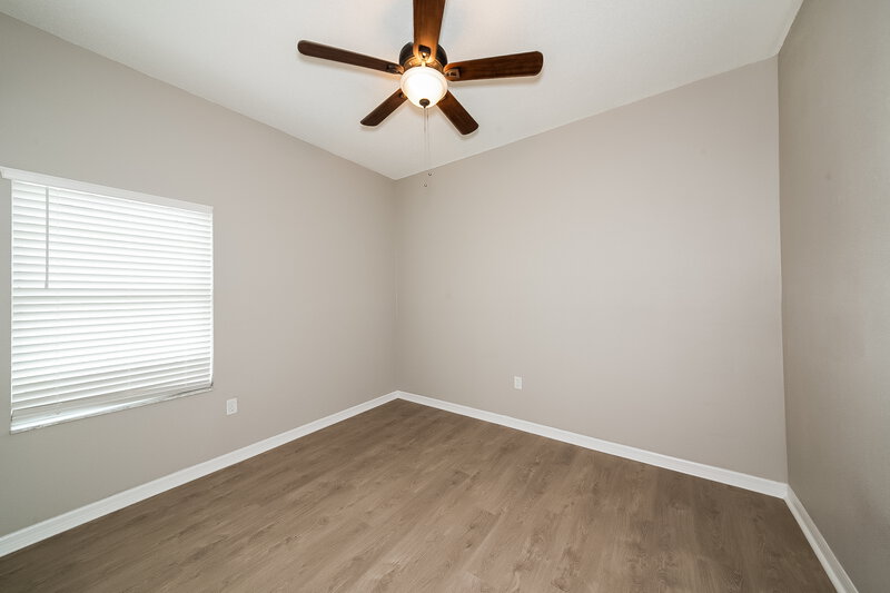 2,565/Mo, 944 Springwood Cir Bradenton, FL 34212 Bedroom View 3