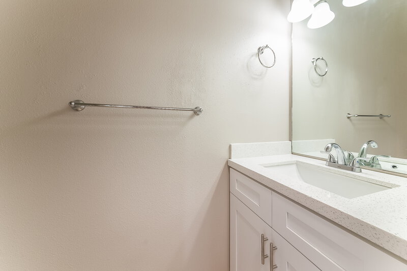 2,610/Mo, 14227 Gnatcatcher Ter Lakewood Ranch, FL 34202 Bathroom View