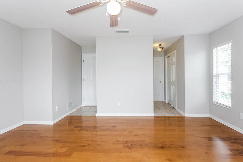 2,615/Mo, 4213 Berkeley Dr Parrish, FL 34219 Master Bedroom View 2