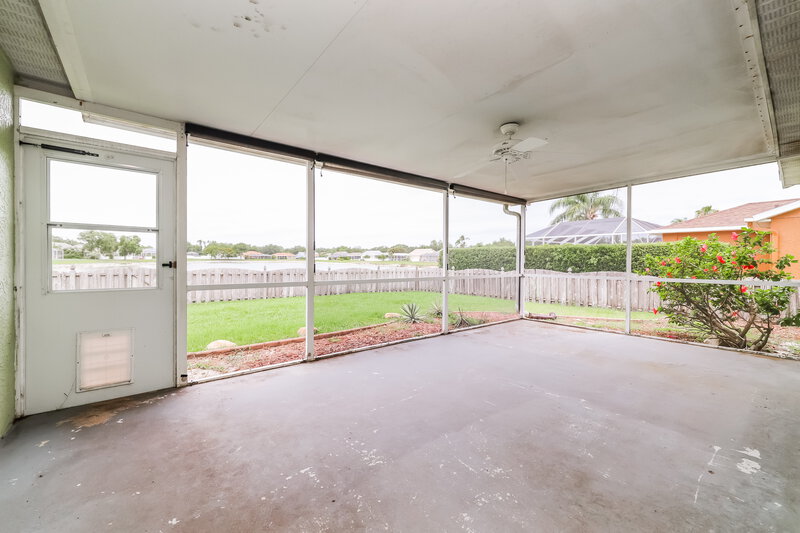 2,620/Mo, 4213 Berkeley Dr Parrish, FL 34219 Sun Room View