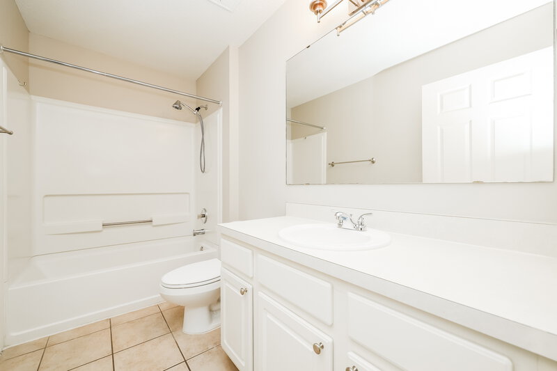 2,620/Mo, 4213 Berkeley Dr Parrish, FL 34219 Bathroom View