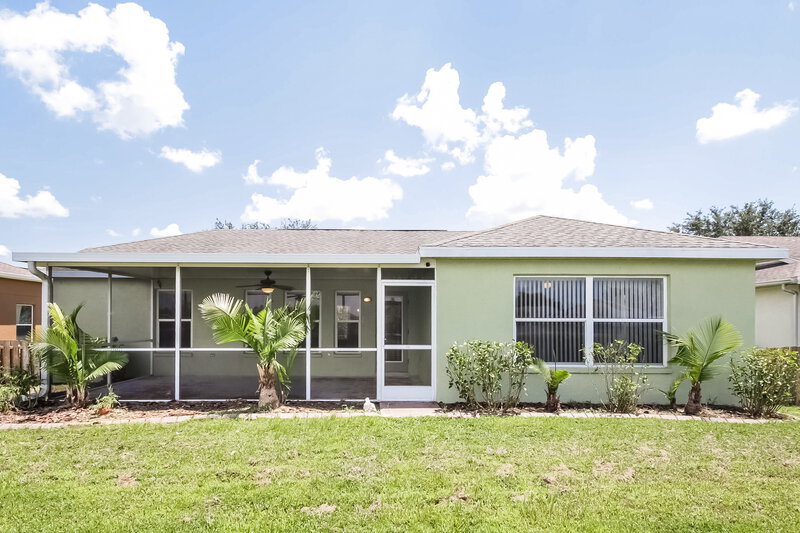 2,615/Mo, 4213 Berkeley Dr Parrish, FL 34219 Rear View