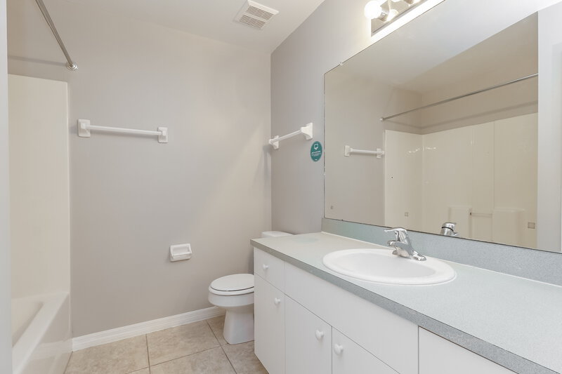 2,285/Mo, 2120 Topsy Ter North Port, FL 34286 Bathroom View