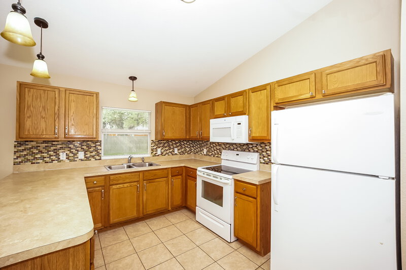 1,745/Mo, 2795 Yacolt Ave North Port, FL 34286 Kitchen View