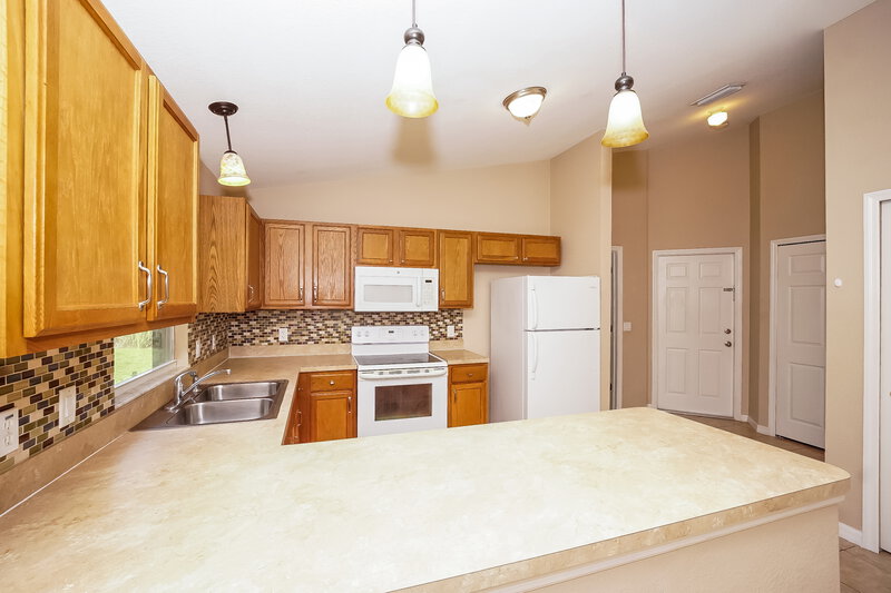 1,745/Mo, 2795 Yacolt Ave North Port, FL 34286 Kitchen View 2