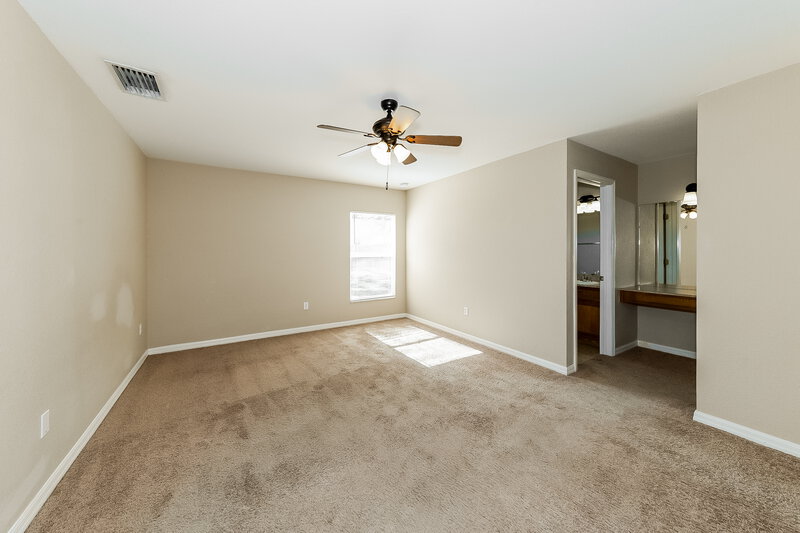 2,450/Mo, 2795 Yacolt Ave North Port, FL 34286 Main Bedroom View