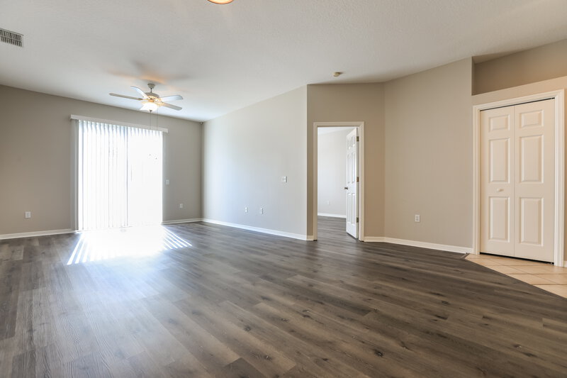 2,580/Mo, 12302 Mosswood Pl Lakewood Ranch, FL 34202 Living Room View 2