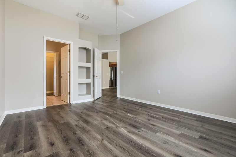 2,580/Mo, 12302 Mosswood Pl Lakewood Ranch, FL 34202 Main Bedroom View 2