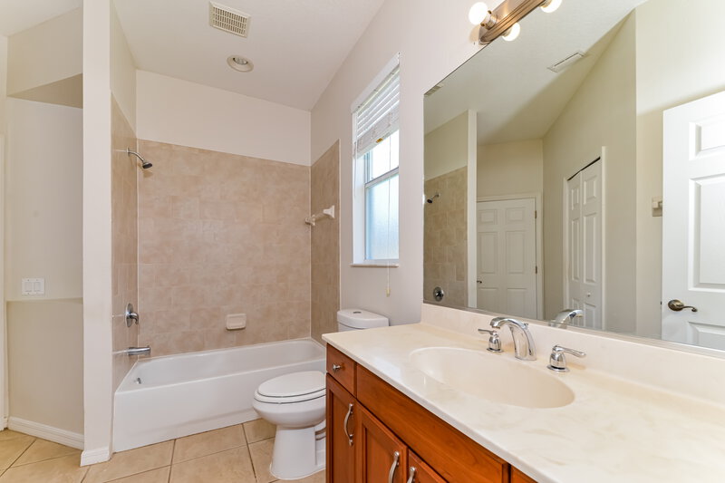 2,355/Mo, 12544 30th Street Cir E Parrish, FL 34219 Bathroom View