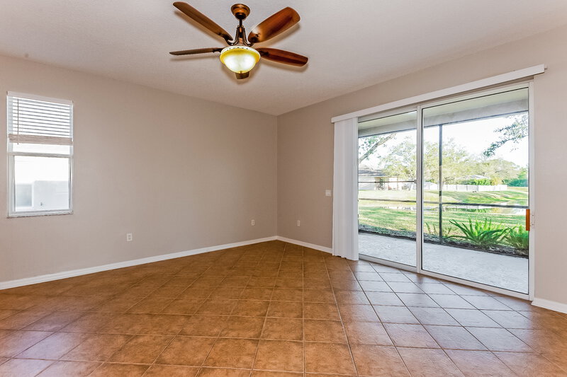 2,280/Mo, 3324 70th Ct E Palmetto, FL 34221 Family Room View