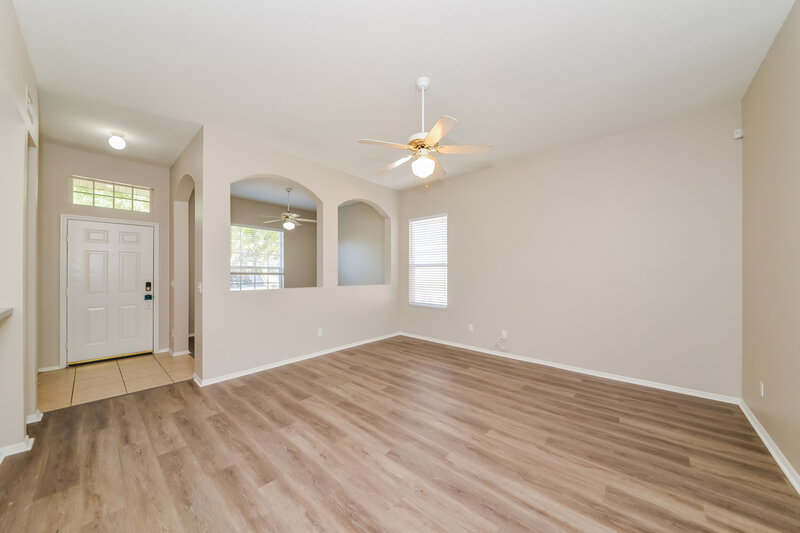 2,570/Mo, 4033 Banbury Cir Parrish, FL 34219 Living Room View 2
