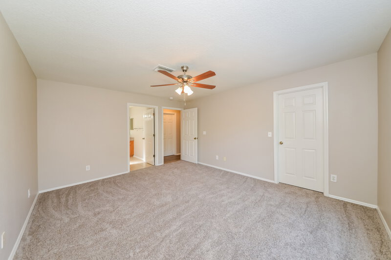 2,570/Mo, 4033 Banbury Cir Parrish, FL 34219 Main Bedroom View 2