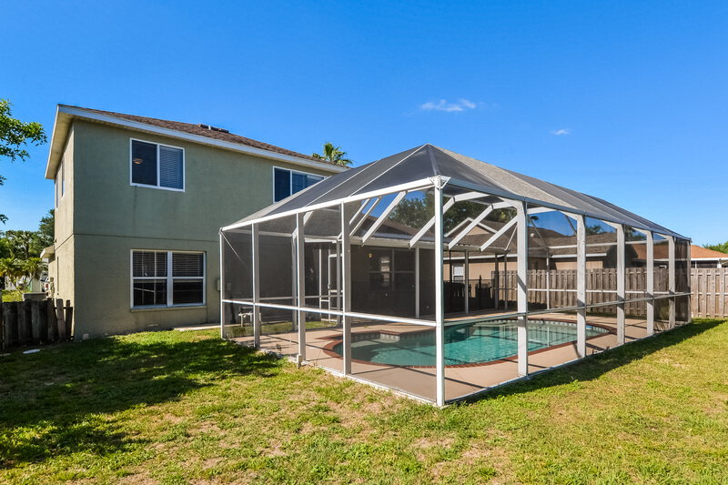 2,570/Mo, 4033 Banbury Cir Parrish, FL 34219 Rear View