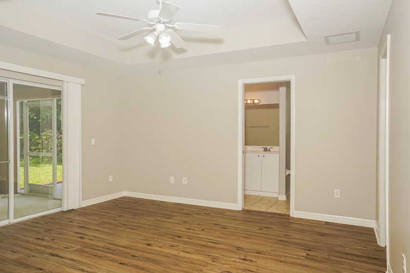 2,210/Mo, 2832 59th Ave E Bradenton, FL 34203 Main Bedroom View