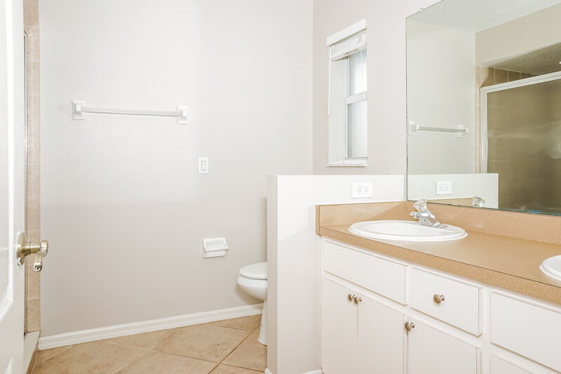 2,380/Mo, 3781 Beeber St North Port, FL 34287 Bathroom View 2