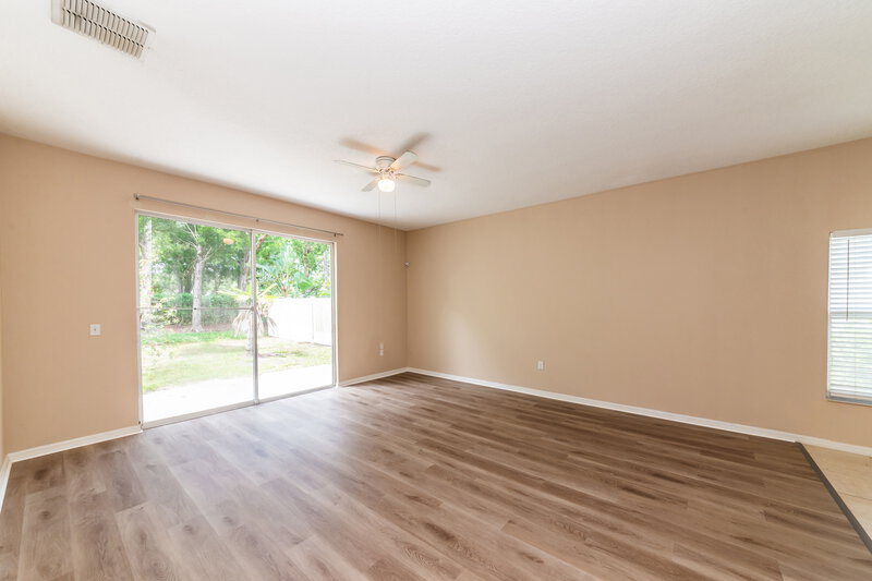 2,460/Mo, 12336 Hollybush Ter Lakewood Ranch, FL 34202 Living Room View