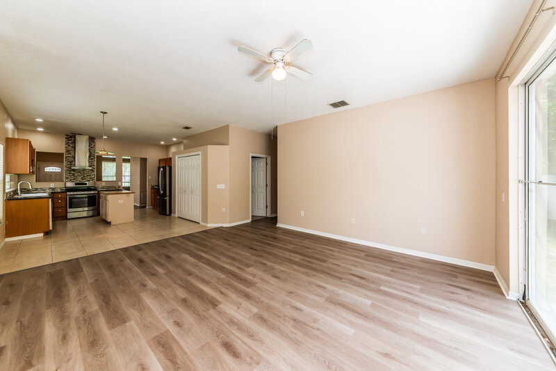 2,460/Mo, 12336 Hollybush Ter Lakewood Ranch, FL 34202 Living Room View 2