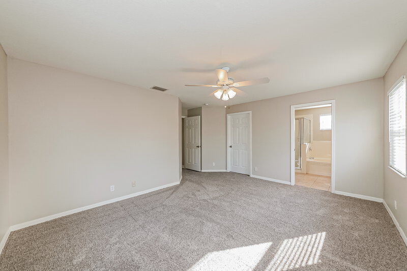 2,050/Mo, 4163 Day Bridge Pl Ellenton, FL 34222 Main Bedroom View 2