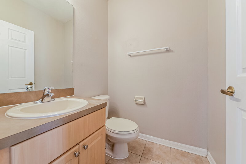 2,050/Mo, 4163 Day Bridge Pl Ellenton, FL 34222 Bathroom View 2
