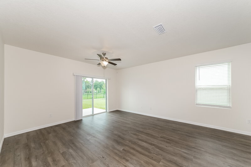 3,415/Mo, 4009 Shady Foxtail Ct Sarasota, FL 34240 Living Room View 2