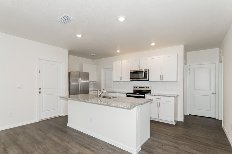 3,415/Mo, 4009 Shady Foxtail Ct Sarasota, FL 34240 Kitchen View