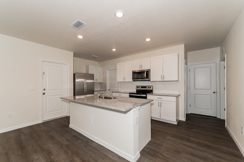 3,415/Mo, 4029 Shady Foxtail Ct Sarasota, FL 34240 Kitchen View