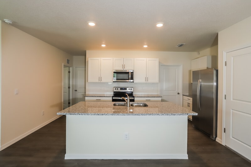 3,415/Mo, 4060 Shady Foxtail Ct Sarasota, FL 34240 Kitchen View